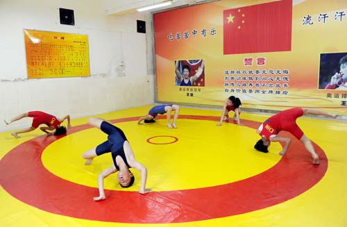 福安赛岐小学成立摔跤训练基地